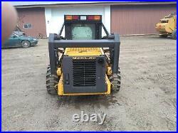 2004 LS 180 New Holland Skid Loader. 2 Speed goes 12 mph. 3,300 hours