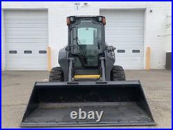 2015 New Holland L218 Skid Steer Enclosed Cab 830 Hours Heat/ AC Runs Great