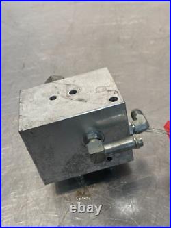 2016 New Holland L228 Skid Steer Loader Hydraulic Block 84256531