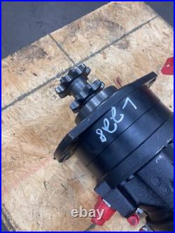 2016 New Holland L228 Skid Steer Loader Right Drive Motor 84565752