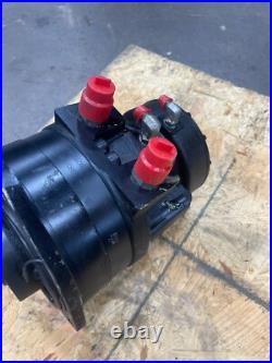 2016 New Holland L228 Skid Steer Loader Right Drive Motor 84565752
