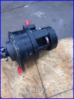 2016 New Holland L228 Skid Steer Loader Right Drive Motor 84565752