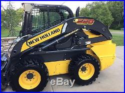 2016 New Holland skid steer L228