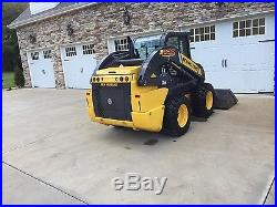 2016 New Holland skid steer L228