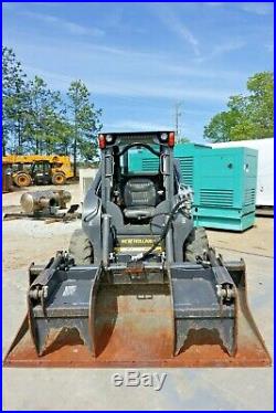 2017 New Holland Skid Steer L234 with Normal & Grapple Bucket & 2 Sets of Tires