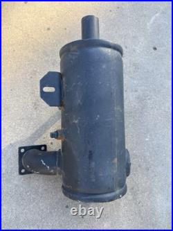 Muffler fits LS140 LS150 LX465 LX485 New Holland skid steer, NEW, OEM 86504531