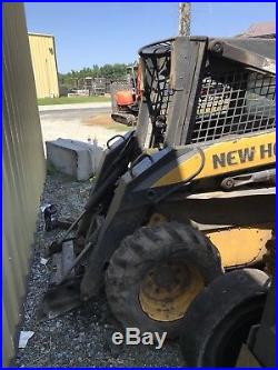 New Holland L185 Skid Steer (Low hours)