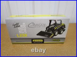 New Holland L220 Skid Steer loader 1/32 SARANO toy construction diecast bobcat Z