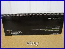 New Holland L220 Skid Steer loader 1/32 SARANO toy construction diecast bobcat Z