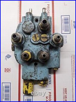 New Holland L225 L325 L425 Skid Steer Loader Hydraulic Valve 706689 Spools READ