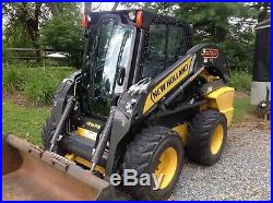 New holland skid steer 2015 L 228. 223 hours