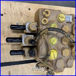 Skidsteer valve fits New Holland OEM 87527181 L185 C185 LS185. B LT185. B 84128129